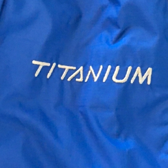 Boy's Columbia jacket - Picture 4 of 5